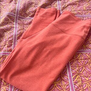 Beyond yoga coral space dye midi legging small